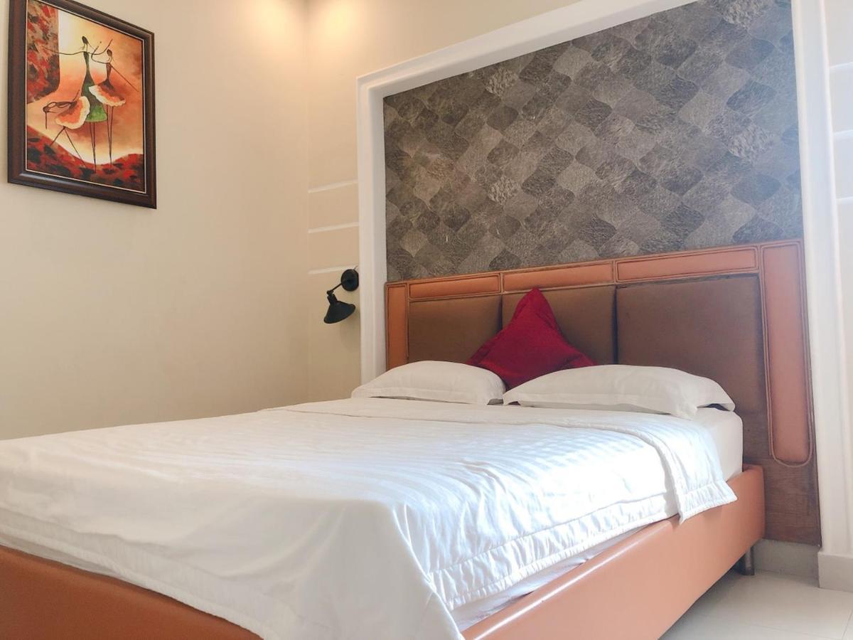 Royal Hotel Thành Pho Ho Chí Minh Esterno foto
