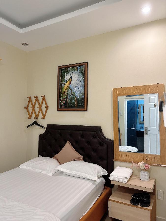 Royal Hotel Thành Pho Ho Chí Minh Esterno foto
