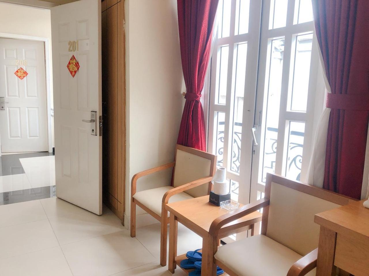 Royal Hotel Thành Pho Ho Chí Minh Esterno foto